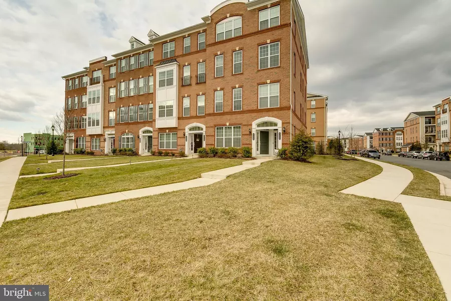 23662 HOPEWELL MANOR TER, Ashburn, VA 20148