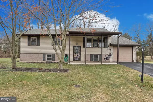 1087 PRINCETON DR, Hummelstown, PA 17036