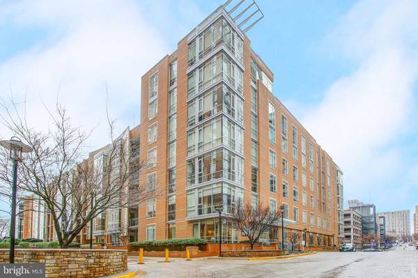 12025 NEW DOMINION PKWY #302, Reston, VA 20190