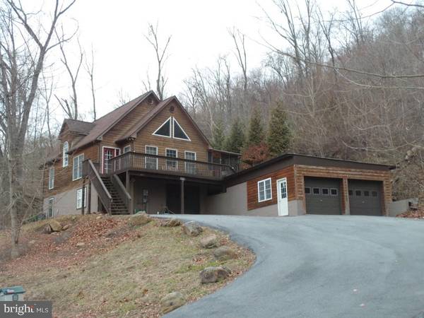 468 SOUTH RIDGE DR, Berkeley Springs, WV 25411