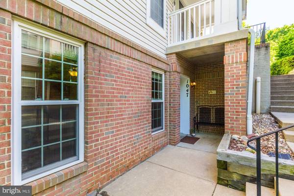 Gaithersburg, MD 20878,1047 HILLSIDE LAKE TER #1201