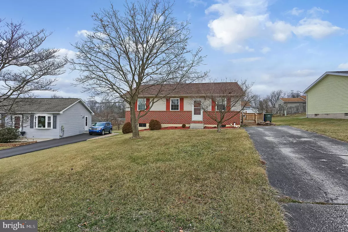 Dover, PA 17315,3750 EQUESTRIAN CT