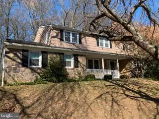 4264 SOUTHVIEW LN, Doylestown, PA 18902