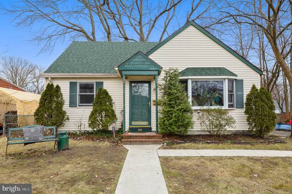 511 DUBOIS AVE, Barrington, NJ 08007