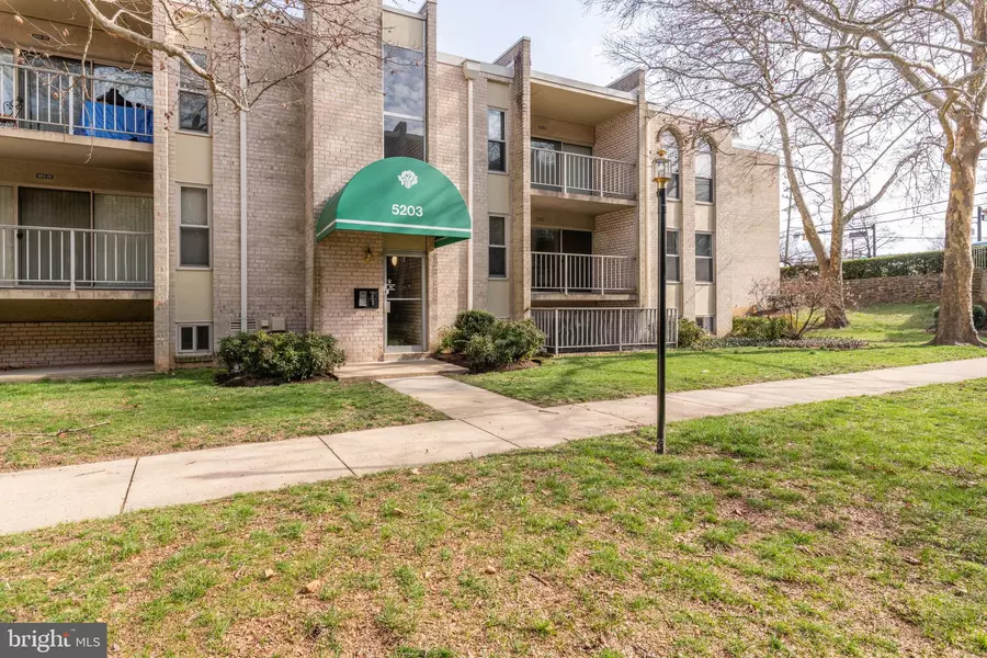 5203 DUKE ST #204, Alexandria, VA 22304