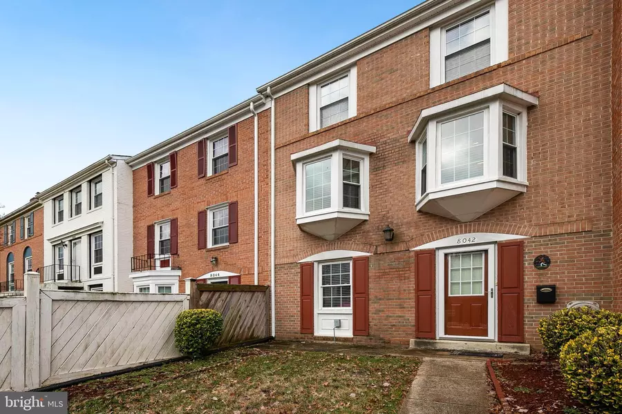 8042 CENTRAL PARK DR, Alexandria, VA 22309