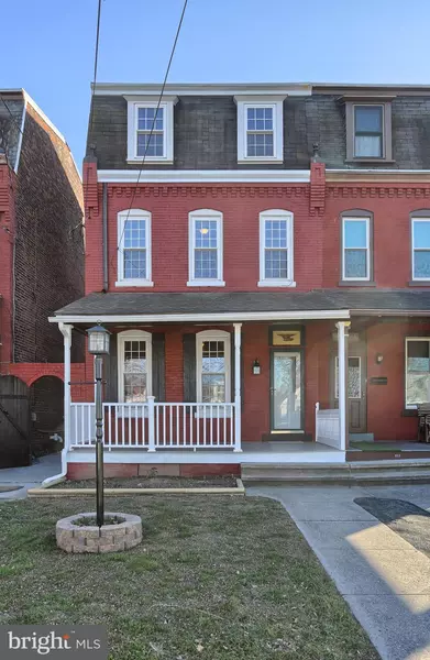 624 E LEHMAN ST, Lebanon, PA 17046