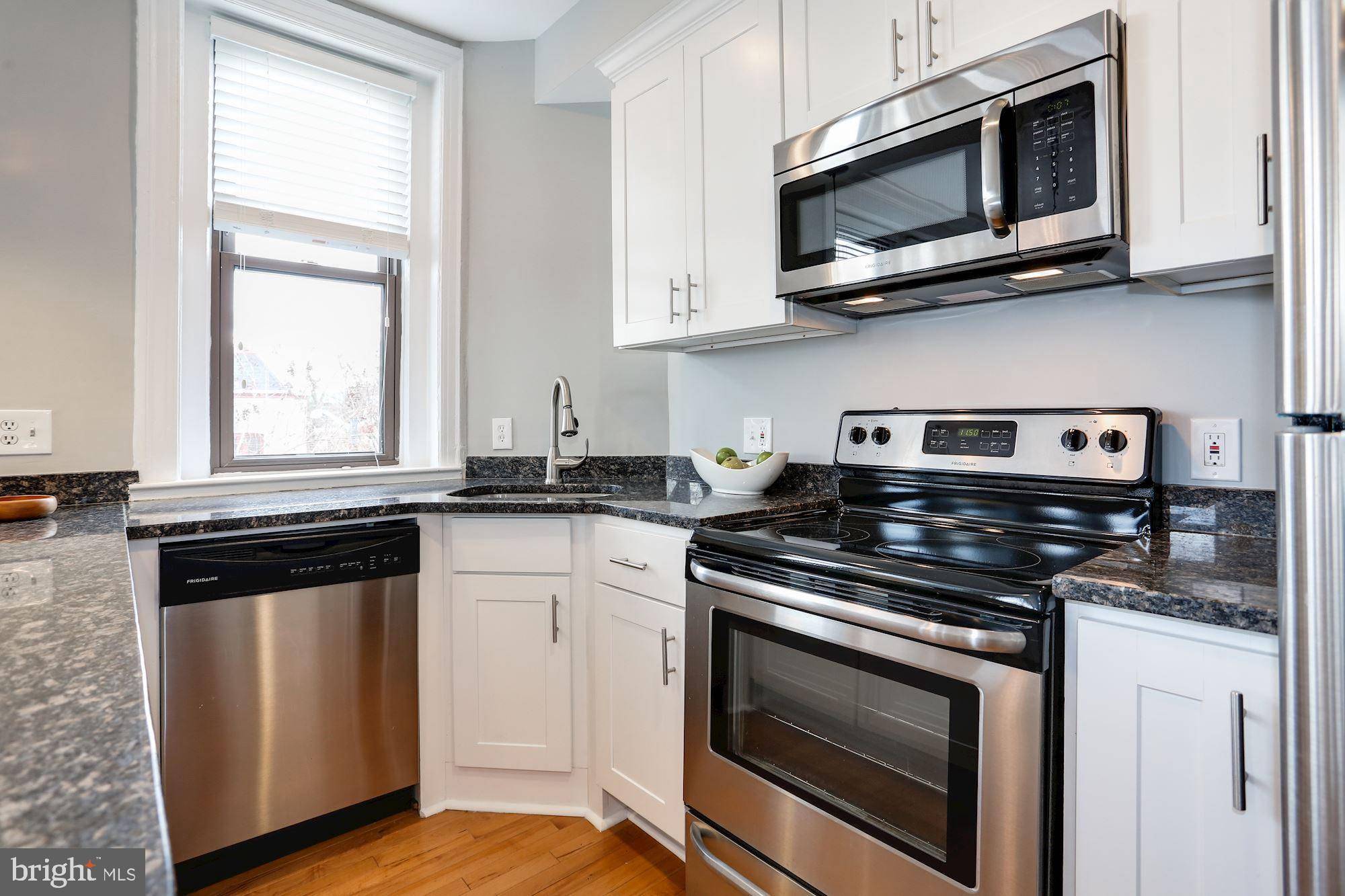 Washington, DC 20002,520 E ST NE #301