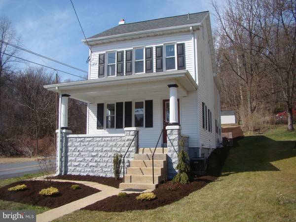 226 E MAIN ST, Adamstown, PA 19501