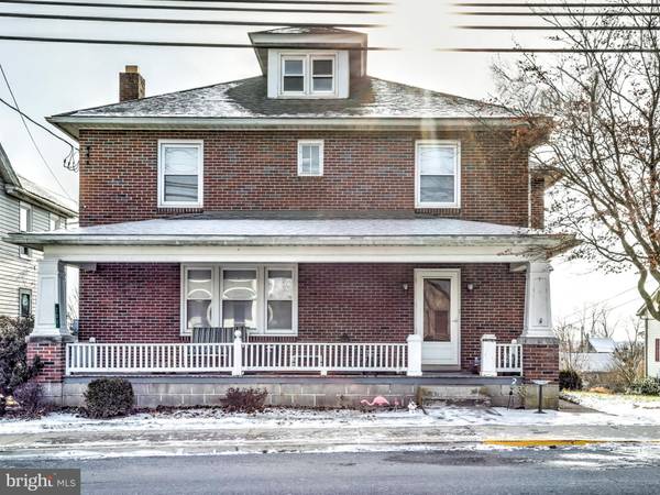 201 E MAIN ST, Terre Hill, PA 17581