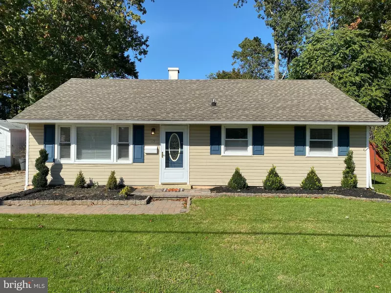 35 N ROSE LN, West Berlin, NJ 08091