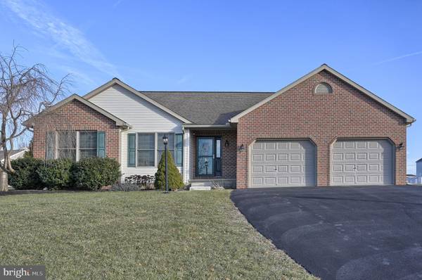 5 MANTIS CT, Myerstown, PA 17067