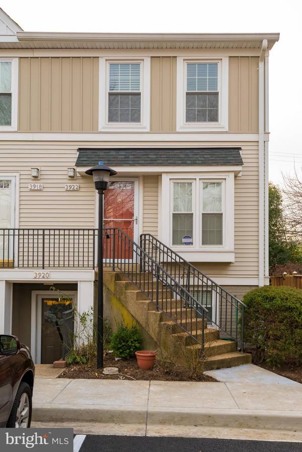 3922 9TH RD S, Arlington, VA 22204