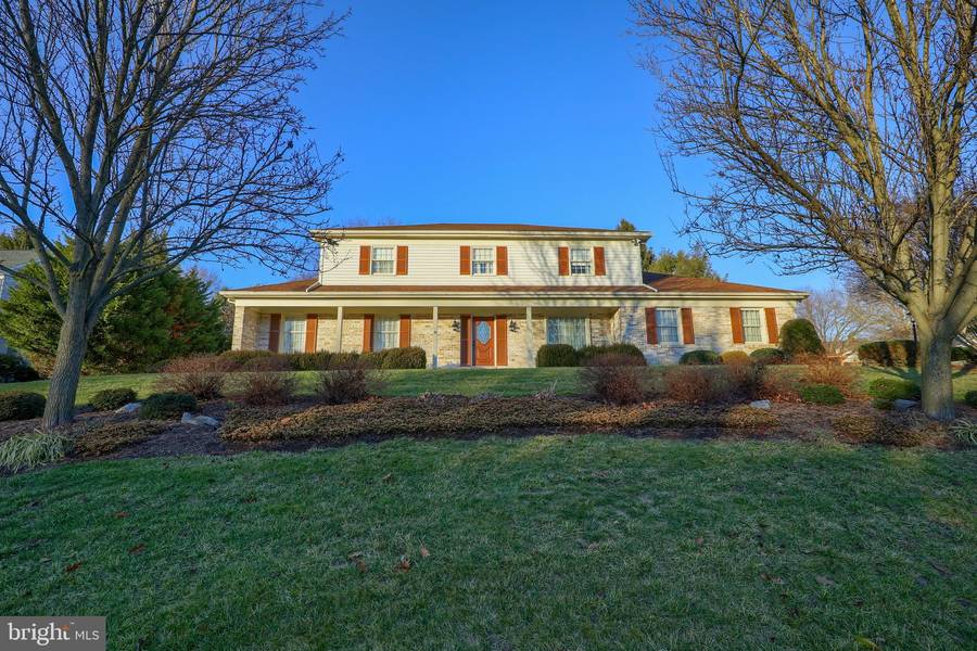 549 NORTHLAWN DR, Lancaster, PA 17603