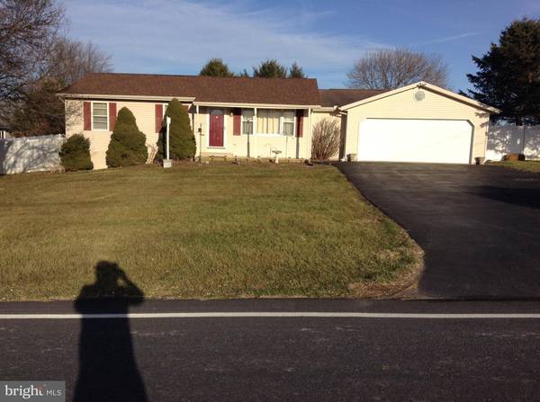 1149 LONG LN, Mount Joy, PA 17552