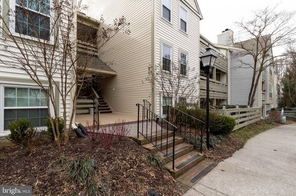 2237-H LOVEDALE LN #409B, Reston, VA 20191