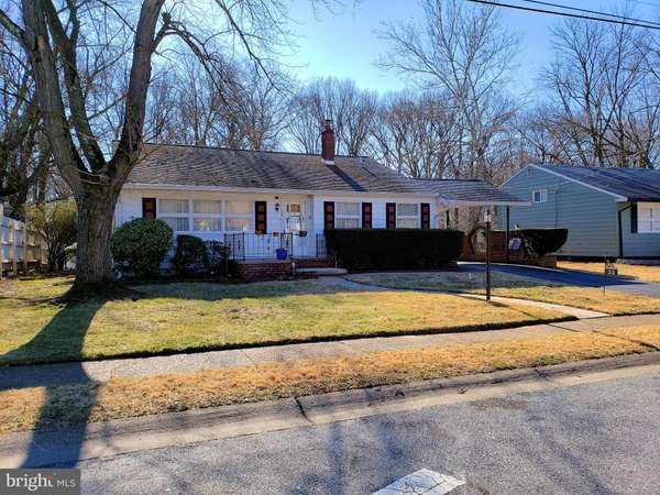 33 CAROLE RD, Newark, DE 19713