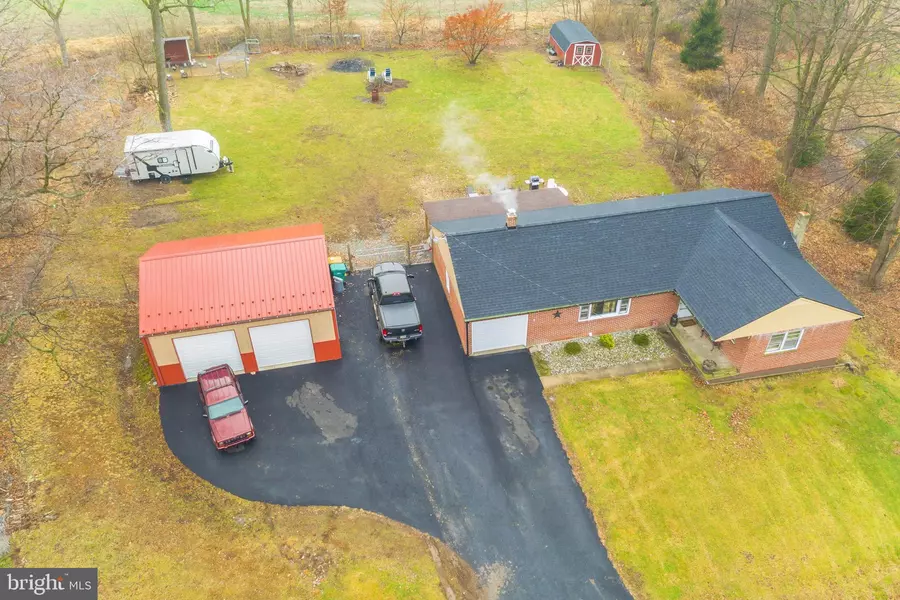 1606 COUNTY LINE RD, Bechtelsville, PA 19505