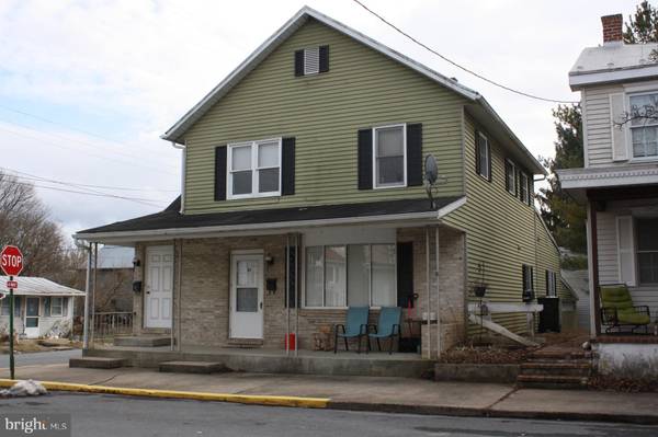 51 BROAD ST, Newville, PA 17241