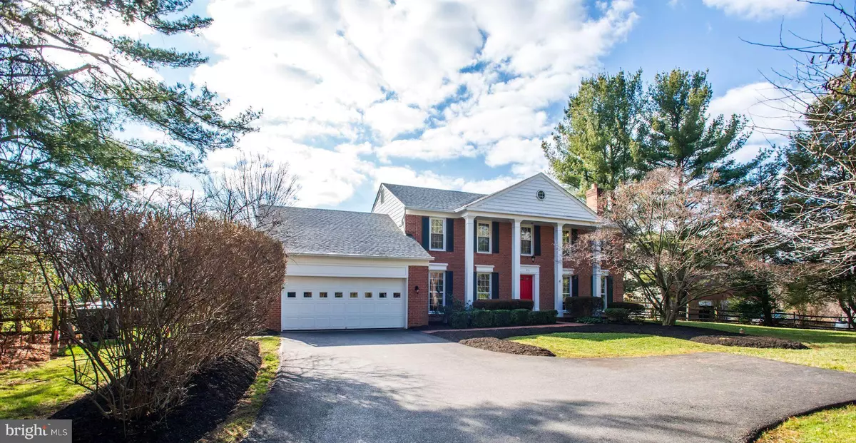 Great Falls, VA 22066,896 VAN DUSEN CT