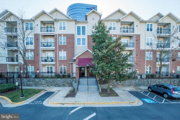 1521 SPRING GATE DR #10413, Mclean, VA 22102