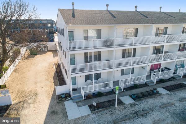 24 DICKINSON AVE #8A, Dewey Beach, DE 19971