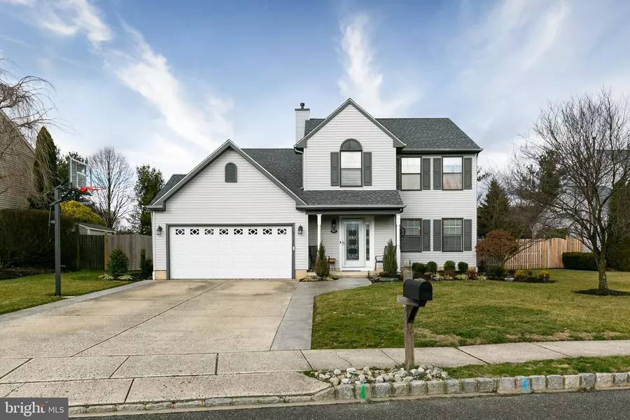 7 AMBERFIELD DR, Delran, NJ 08075