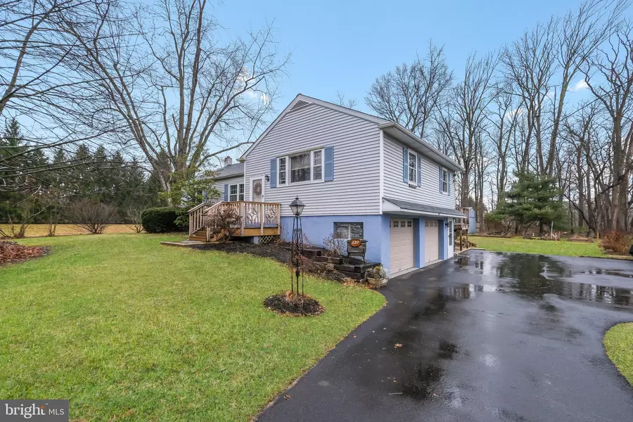 5313 VALLEY PARK RD, Doylestown, PA 18902