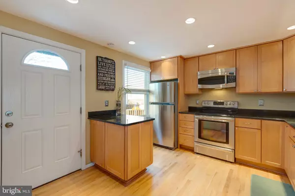 Alexandria, VA 22315,5228 SAINT GENEVIEVE PL