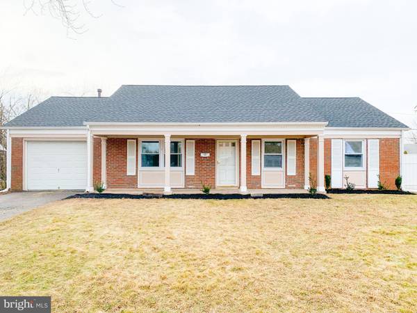 22 GAYLORD CIR, Willingboro, NJ 08046