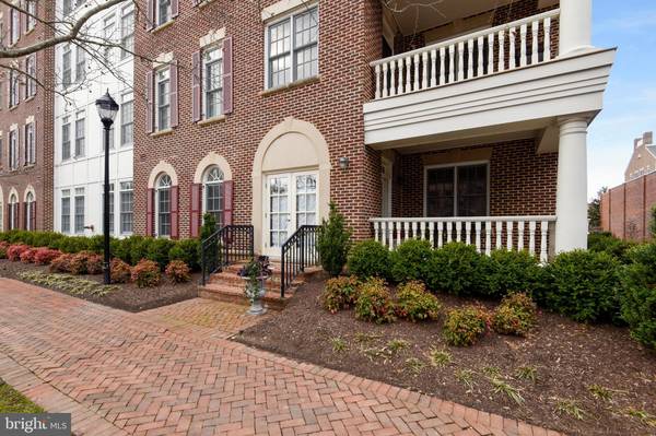 635 FIRST ST #103, Alexandria, VA 22314