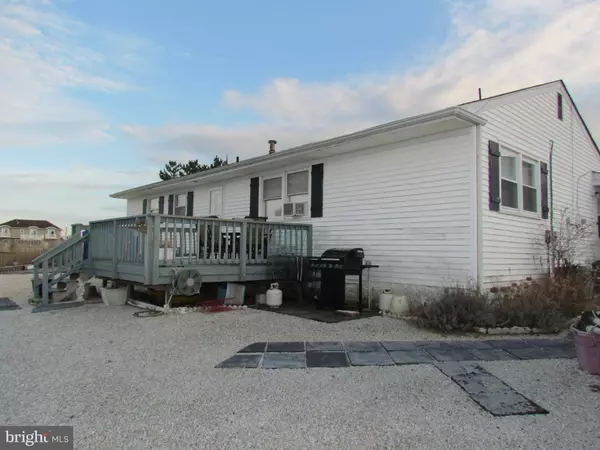 Tuckerton, NJ 08087,133 E NAVASINK DR