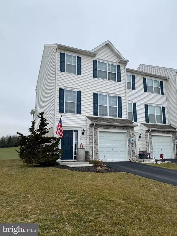 338 CAPE CLIMB, York, PA 17408