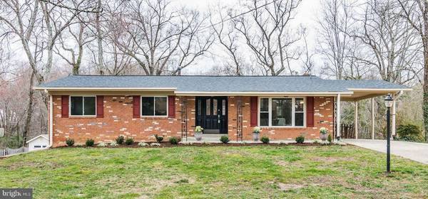 8721 GATESHEAD RD, Alexandria, VA 22309