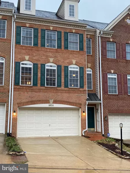 9658 POTTERS HILL CIR, Lorton, VA 22079