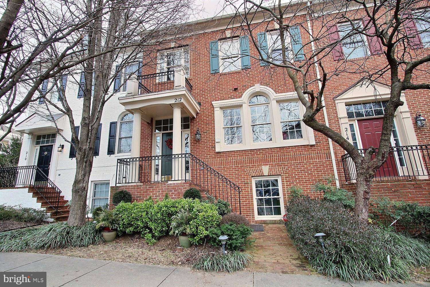 212 CORK TREE LN, Rockville, MD 20850