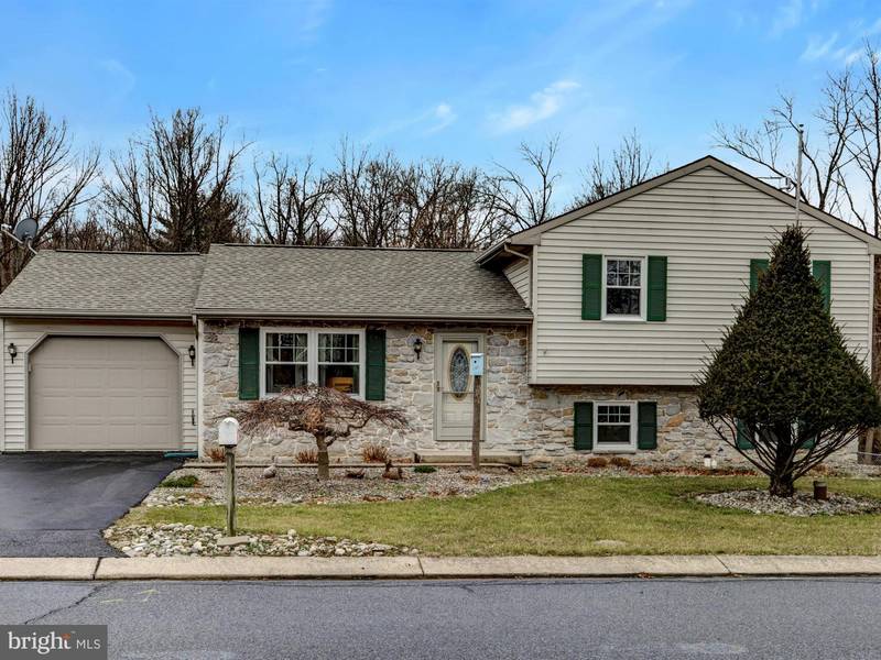 75 FREYS RD, Elizabethtown, PA 17022