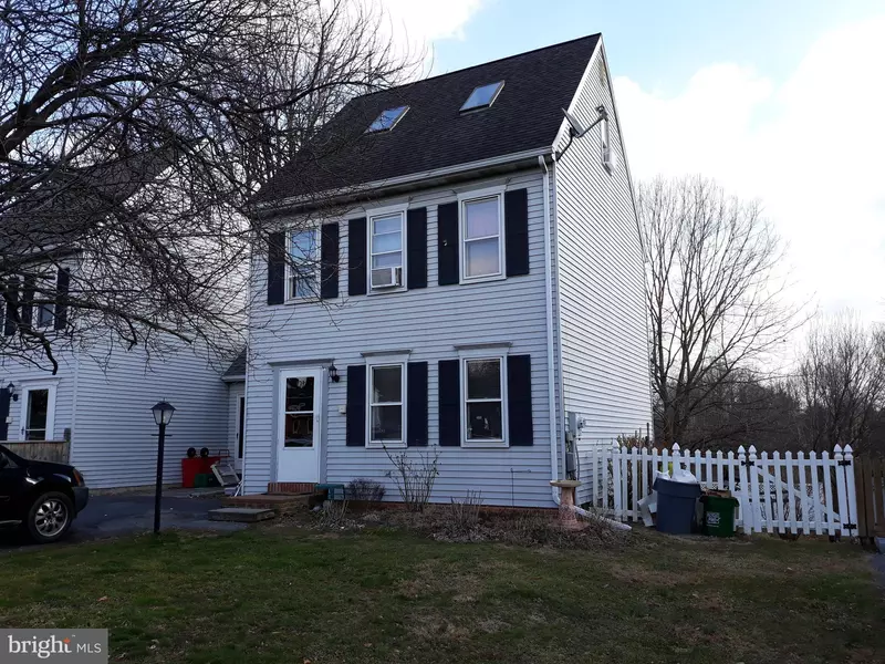 687 S CEDAR ST, Lititz, PA 17543