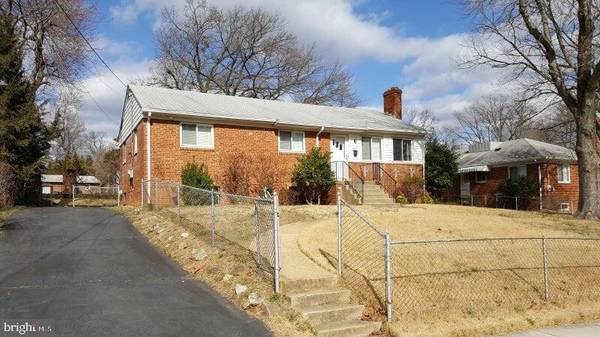 7120 CAMP ALGER AVE, Falls Church, VA 22042