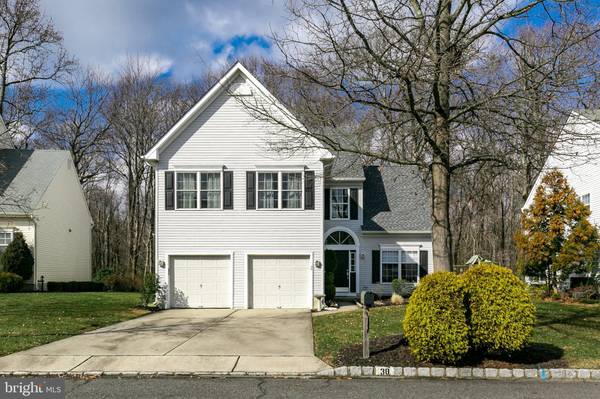 38 WATSON DR, Mount Laurel, NJ 08054