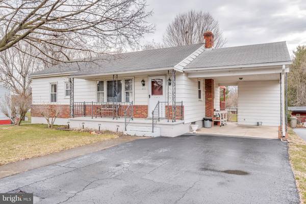 Martinsburg, WV 25405,435 BERNICE AVE