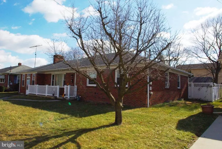 614 DELONE AVE, Mcsherrystown, PA 17344