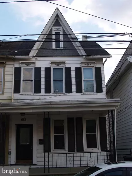 688 WOLF AVE, Easton, PA 18042