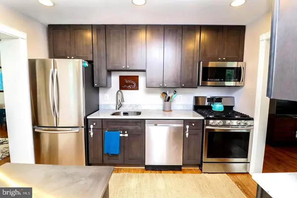Arlington, VA 22204,1804 S NELSON ST