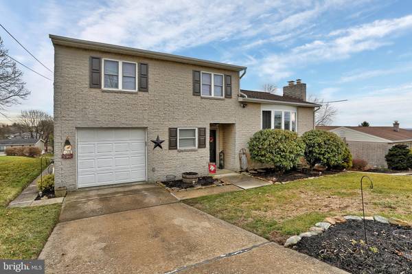 Dallastown, PA 17313,609 COLONIAL DR