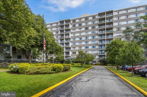 4977 BATTERY LN #1-610, Bethesda, MD 20814