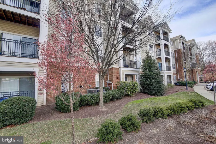 12958 CENTRE PARK CIR #220, Herndon, VA 20171