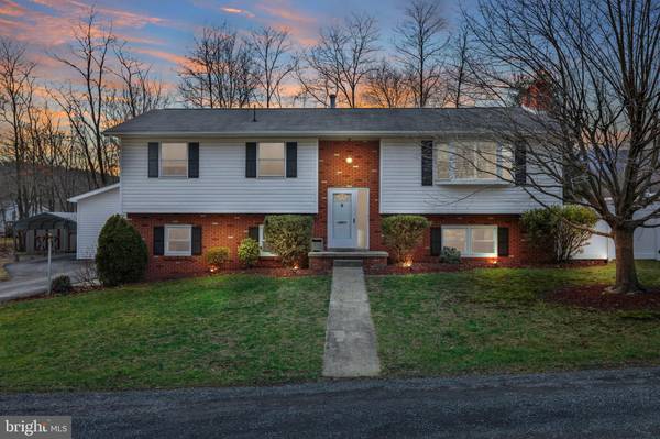 14801 PERSHING ST, Cresaptown, MD 21502