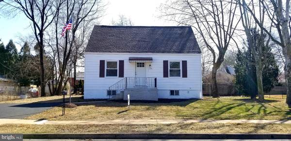 138 DELAWARE ST, Essington, PA 19029