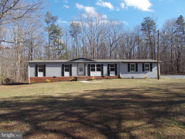 798 OAKLAND RD, Louisa, VA 23093